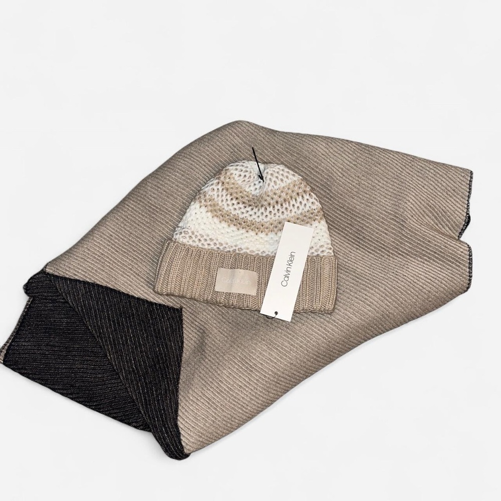 Calvin Klein Beige and White Hat and Scarf Set